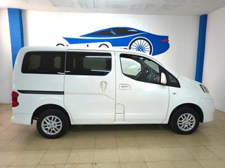 Nissan NV200 EVALIA PREMIUM