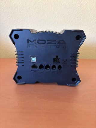 Moza R5 + Volante KS + Pedales