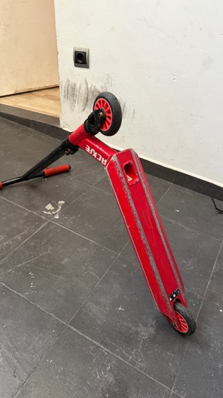 Patinete Bestial Wolf Jackie Rojo