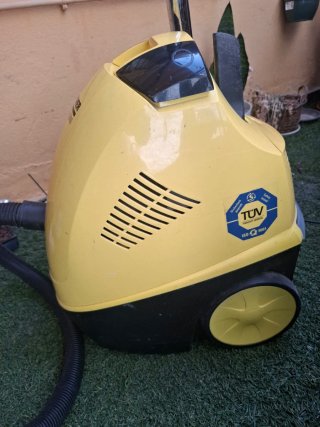 Aspiradora Karcher DS 5500 con filtrado de agua