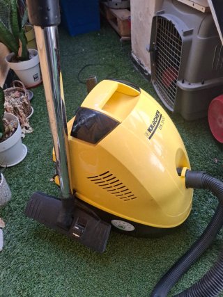Aspiradora Karcher DS 5500 con filtrado de agua
