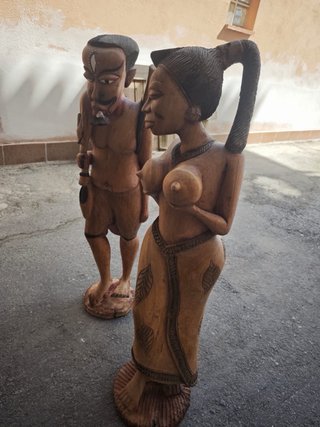 Figuras de madera mazica