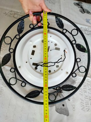 Plafón de techo verde, de forja, metal. 36 cm.