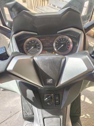 Honda Forza 350 Gris