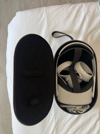 Meta Quest 2 VR