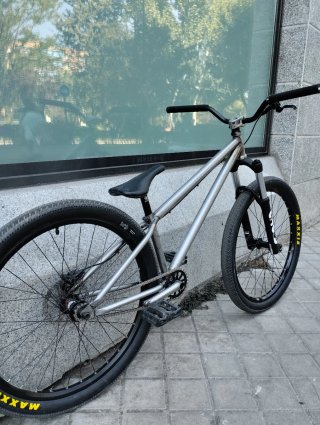 Bicicleta Dirt Street BMX Leafcycles