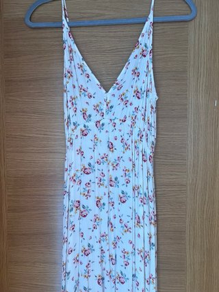 Vestido flores Stradivarius Talla L