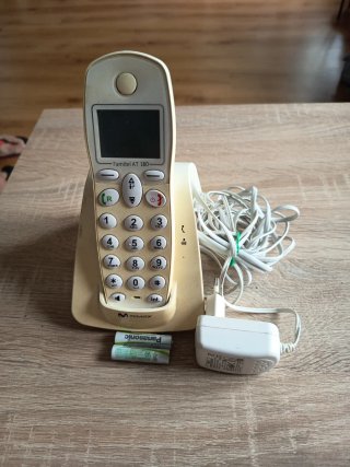 Teléfono inalámbrico Famitel AT 180