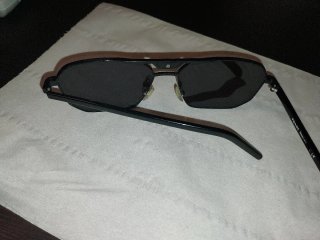 Gafas de sol Prada negras y grises