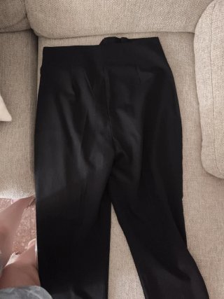 Pantalón negro de vestir talle alto