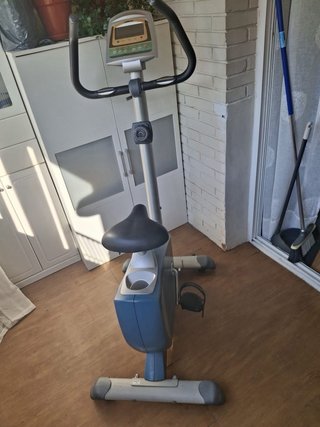 Bicicleta Estática BH Hydra