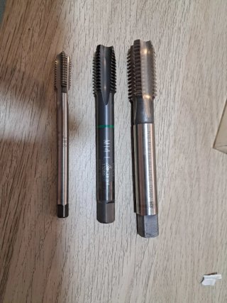 Machos de roscar M10 M14 M18 Izquierdas