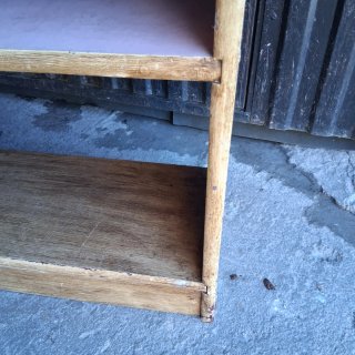 Estantería de madera