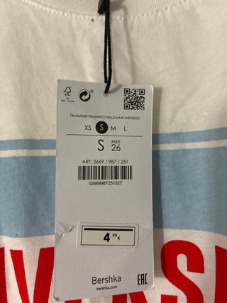 Camiseta Bershka Diversity