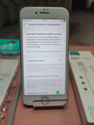 iPhone 8 Dourado/Prateado