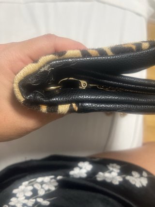 Bolso Leopardo y Negro Cadena Dorada