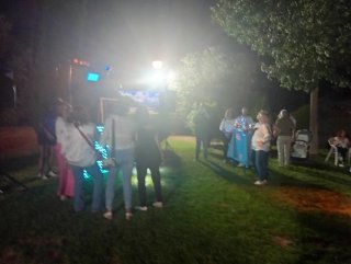 Equipo DJ Karaoke Fiesta. tu fiesta un éxito