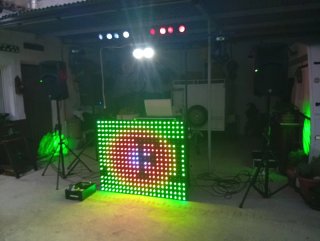 Equipo DJ Karaoke Fiesta. tu fiesta un éxito