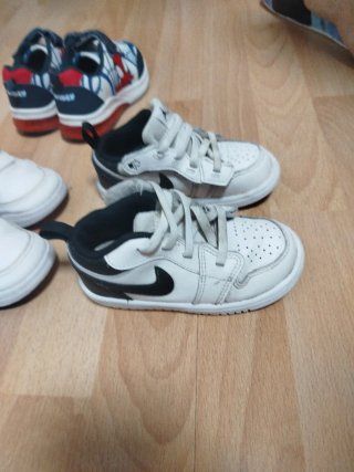 Lote Zapatillas Adidas y Nike