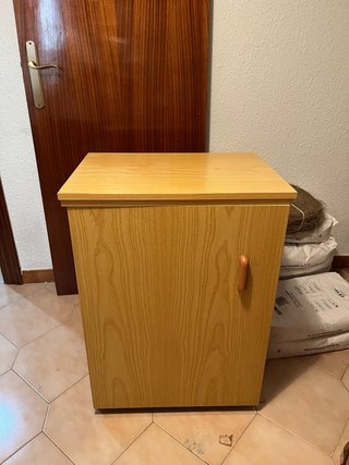 Máquina de coser SINGER vintage con mueble