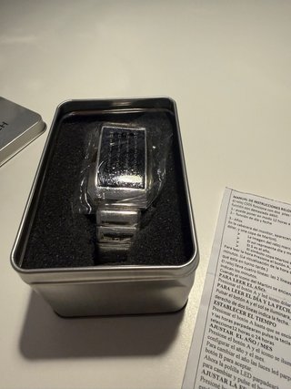 Reloj LED Vintage Plata Negro
