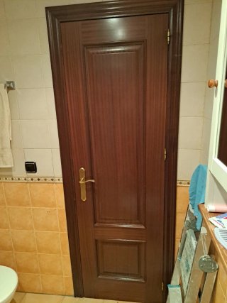 Puerta interior madera