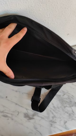 Maletín negro para portátil