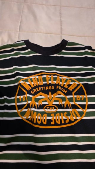 Camiseta Stranger Things Pull&Bear Talla M