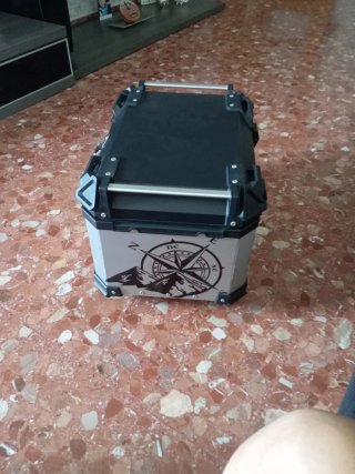 Baúl Maleta Trasera Aluminio 55L