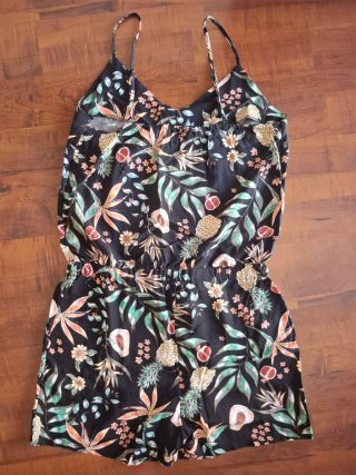 Mono corto playa Kiabi estampado tropical