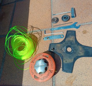 Desbrozadora Eléctrica Sterwins 1200W