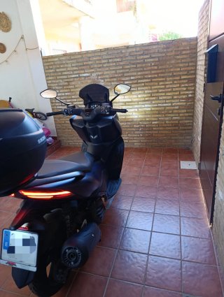 Zontes 125D Azul - Maxi Scooter Automática