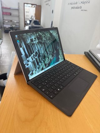 Portátil Microsoft Surface Pro 5