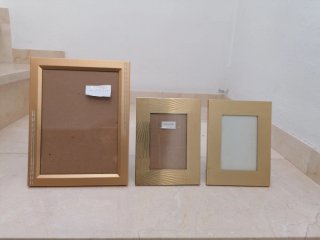 Marcos de fotos dorados