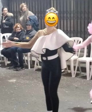 DisfrazCarnaval Modelo - Talla 13-14  HECHO A MANO