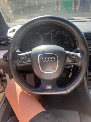Volante Audi A4 B7 Multifunción achatado cuero