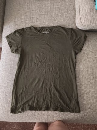 Camiseta básica verde oliva Primark talla S
