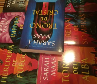 Saga Trono de Cristal Libros