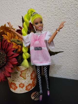 Muñeca Barbie Extra con pelo verde
