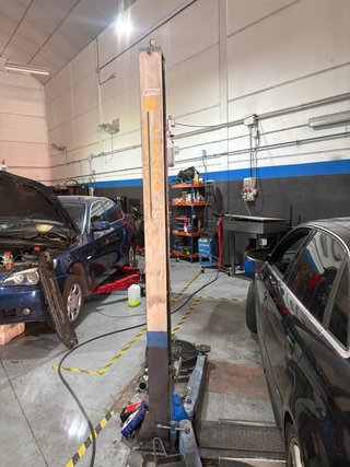 Elevador Cascos C2-30S para reparar