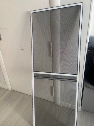 Mosquitera de ventana blanca