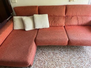 Sofá con chaise longue y asientos extensibles