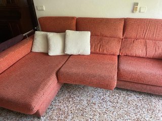 Sofá con chaise longue y asientos extensibles
