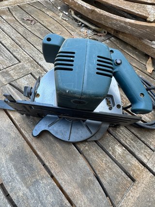 Sierra Circular Black & Decker KS846