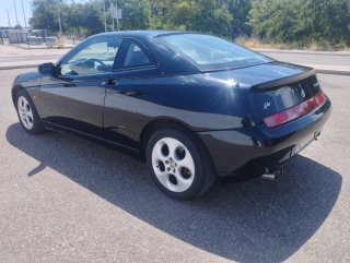 Alfa Romeo GTV 2000
