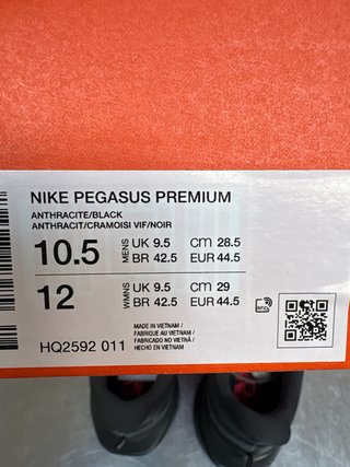 Nike air Pegasus Premium T44.5 Negro/Rojo