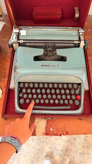 Olivetti Studio 44 con caja original
