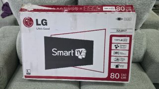 Smart TV LG 32 Plata y Negro