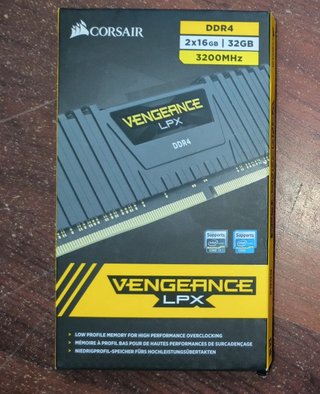 Ryzen 3700X + MSI X470 + 32GB CORSAIR vengeance