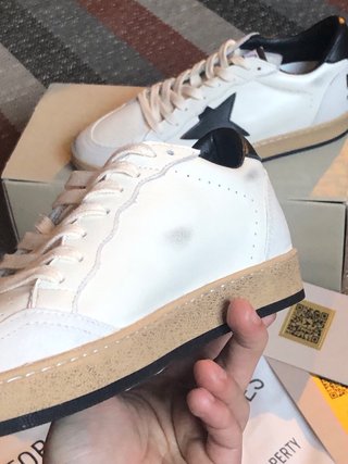 Golden Goose Sneakers Blancas y Negras 42